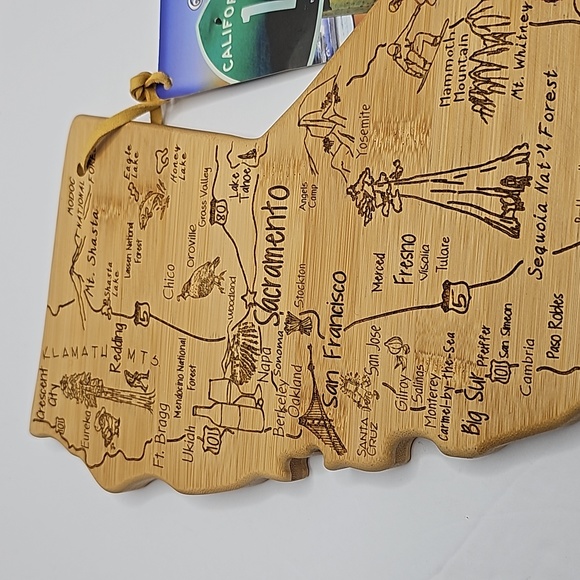 California Bamboo Laser Etched Cutting Board NWT - Picture 5 of 6